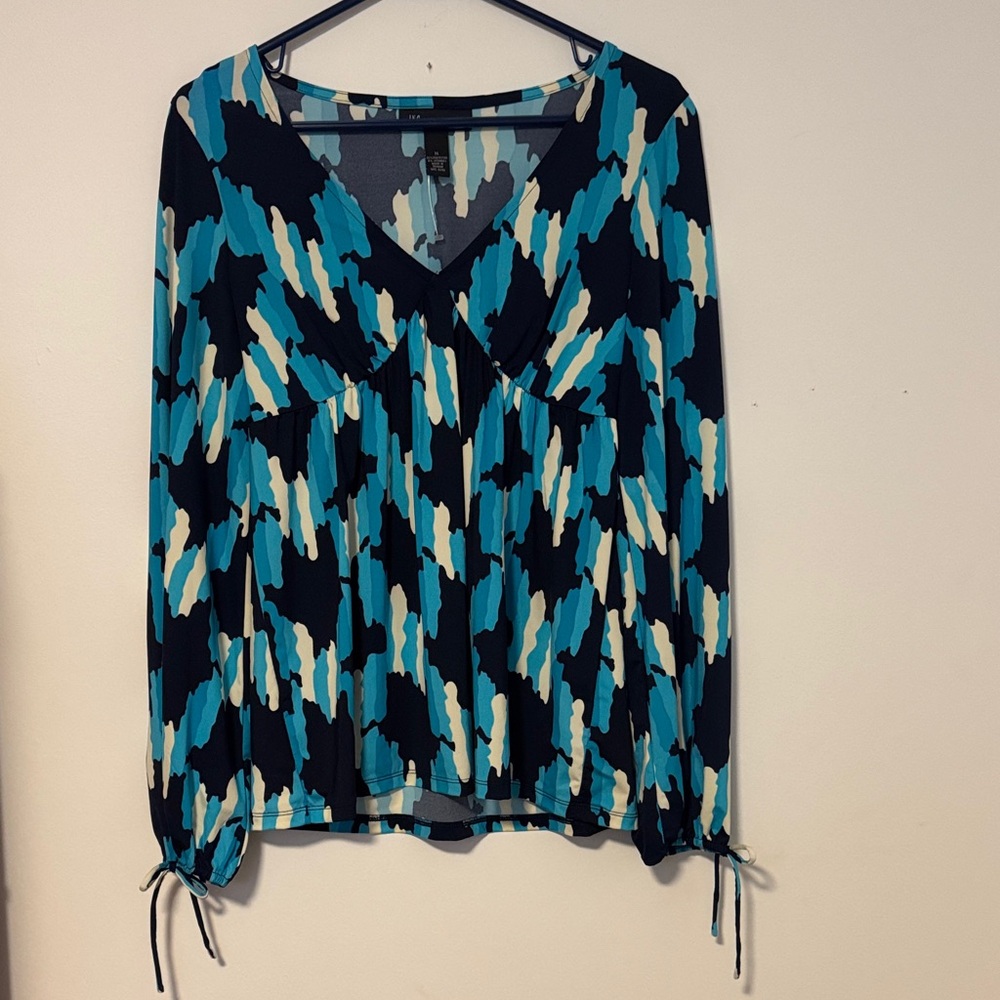 INC International Concepts Blue and Cream Patterned Top